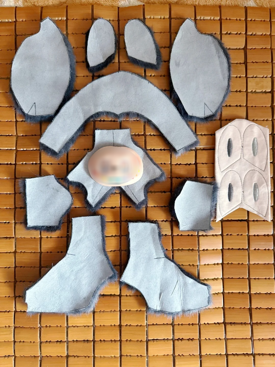 Labubu The Monster 3.0 'BIG INTO ENERGY' DIY Resin Craft Kit - Complete Starter Set, Handmade Mold, Resin, Paints & Tools (Fan Art Inspired)