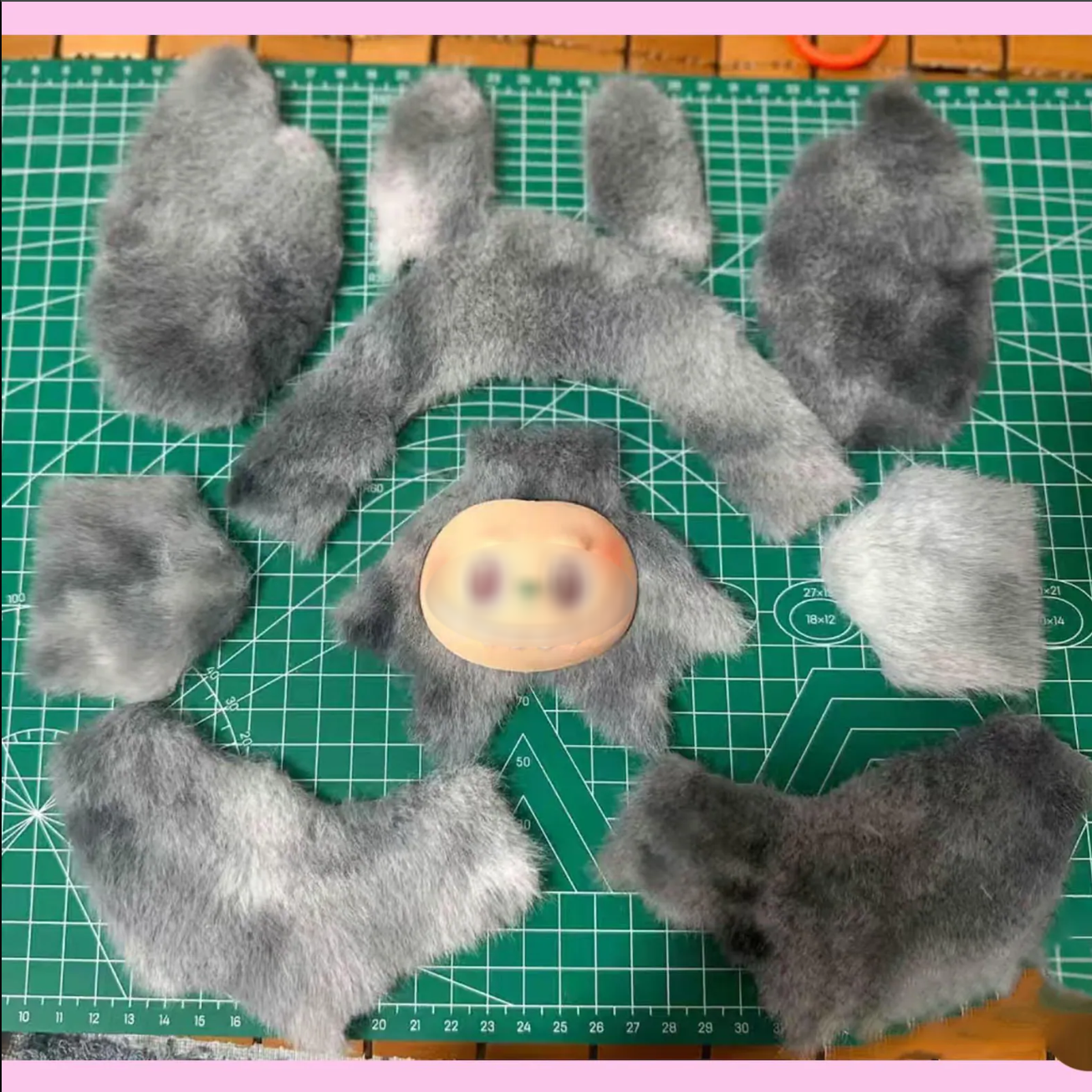 Labubu The Monster 3.0 'BIG INTO ENERGY' DIY Resin Craft Kit - Complete Starter Set, Handmade Mold, Resin, Paints & Tools (Fan Art Inspired)