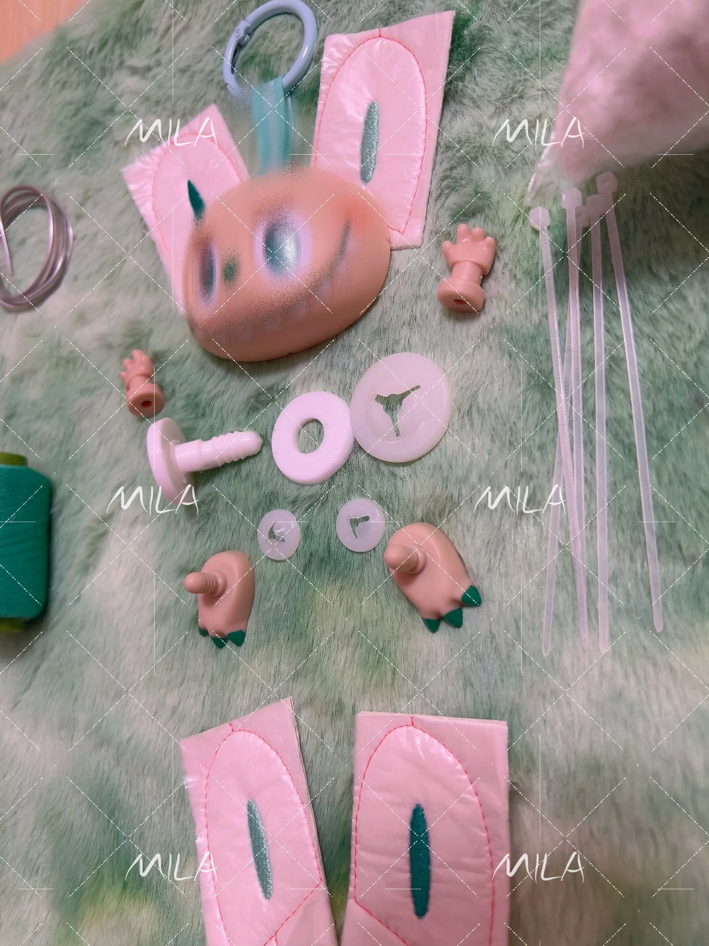 Labubu SERENITY-The Monster 3.0 'BIG INTO ENERGY' DIY Resin Craft Kit - Complete Starter Set, Handmade Mold, Resin, Paints & Tools (Fan Art Inspired)