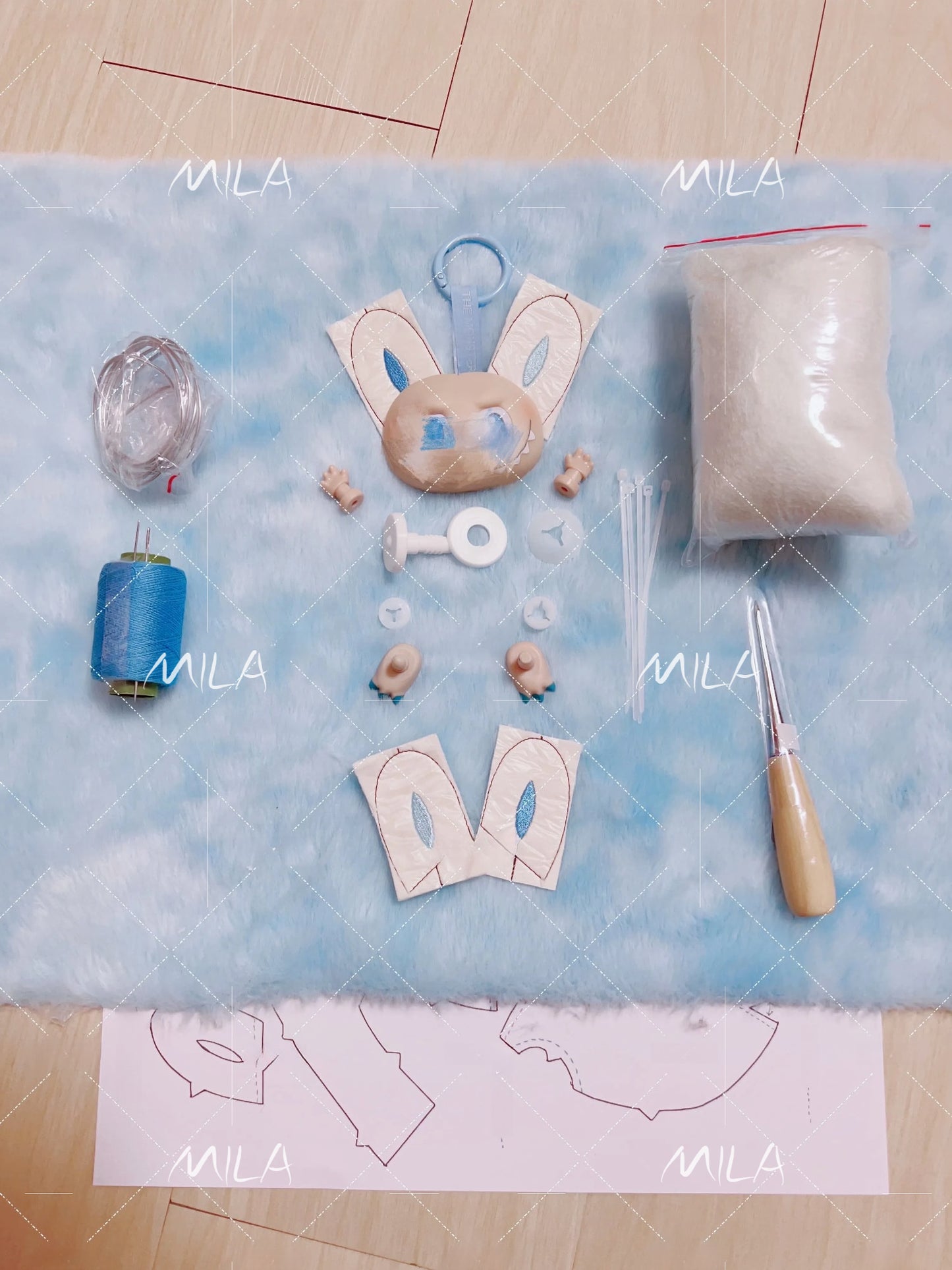 Labubu HOPE-The Monster 3.0 'BIG INTO ENERGY' DIY Resin Craft Kit - Complete Starter Set, Handmade Mold, Resin, Paints & Tools (Fan Art Inspired)