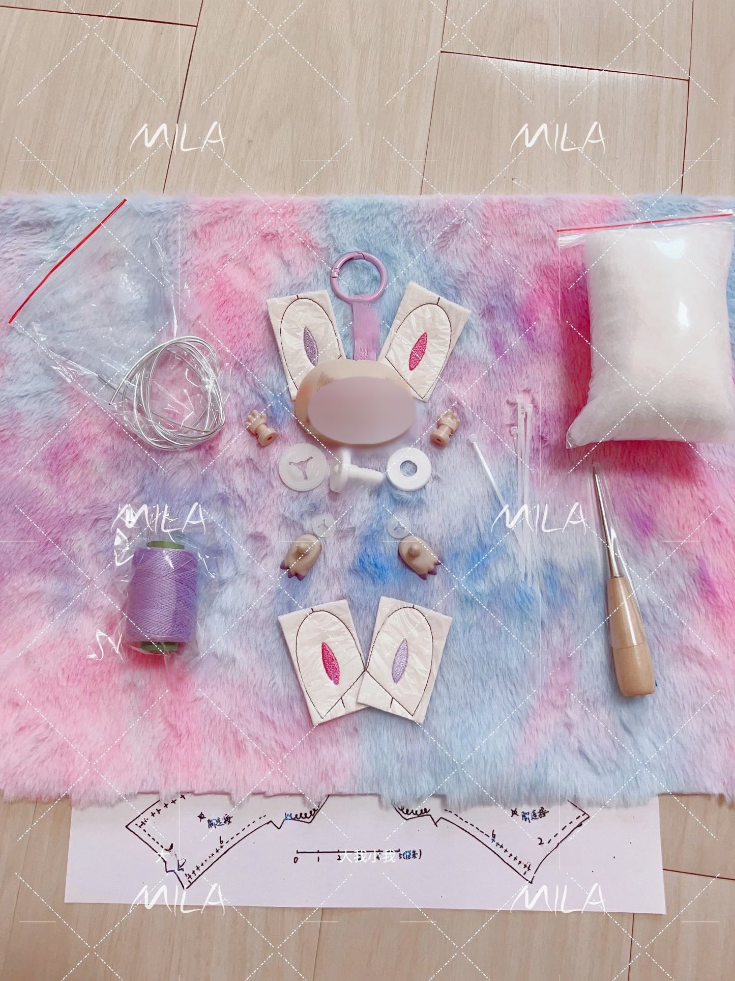 DIY Resin Craft Kit - Labubu LUCK The Monster 3.0 'BIG INTO ENERGY' - Complete Starter Set, Handmade Mold, Resin, Paints & Tools (Fan Art Inspired)